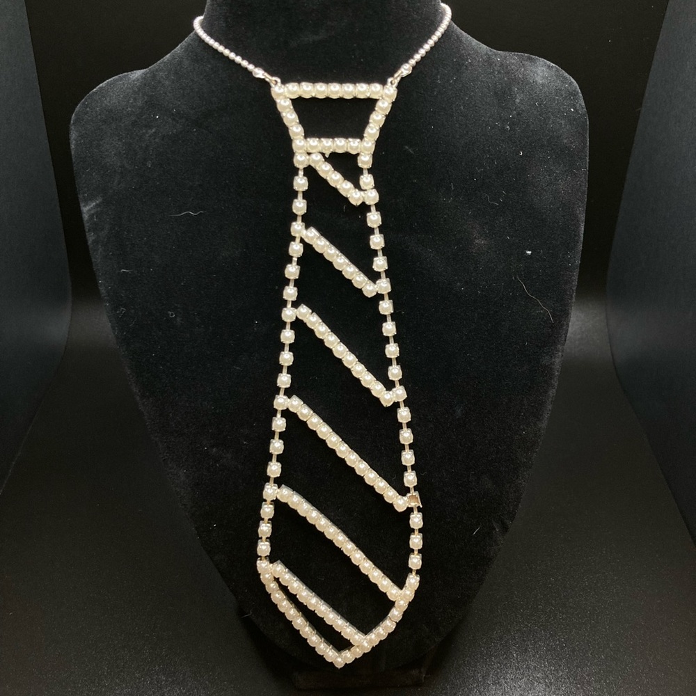 Pearl Necktie Necklace